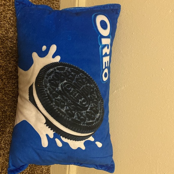 Oreo Cookie Pillow - Picture 2 of 4